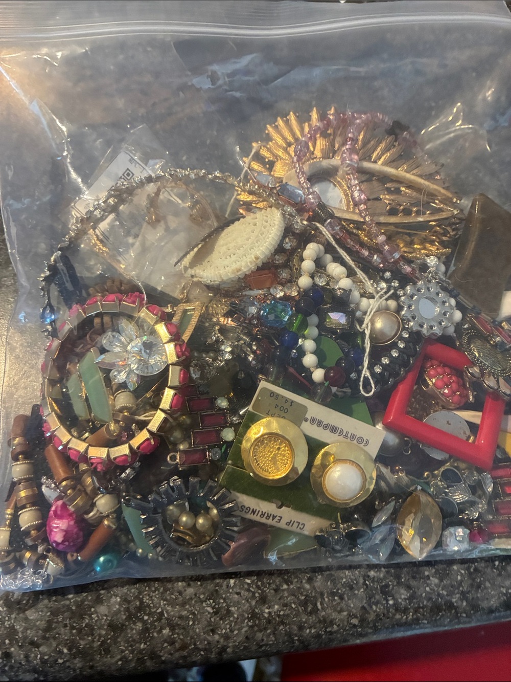 2 lbs Junk jewelry pieces for for crafts  Costume Jewelry Bundle - Multicolor